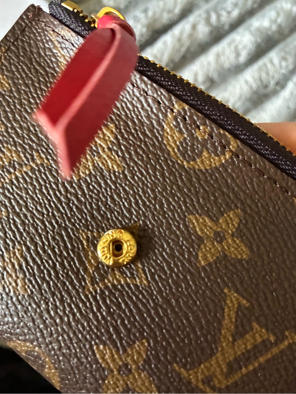 Louis Vuitton Monogram Canvas Wallet with Red lining - Picture 4 of 6